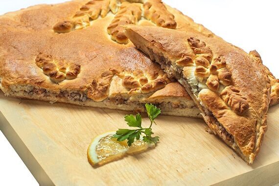 Пирог с сайрой и рисом Пирог с сайрой и рисом